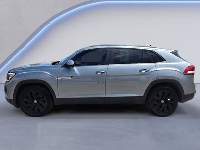 Used 2024 Volkswagen Atlas Cross Sport SE w/ Panoramic Sunroof Package