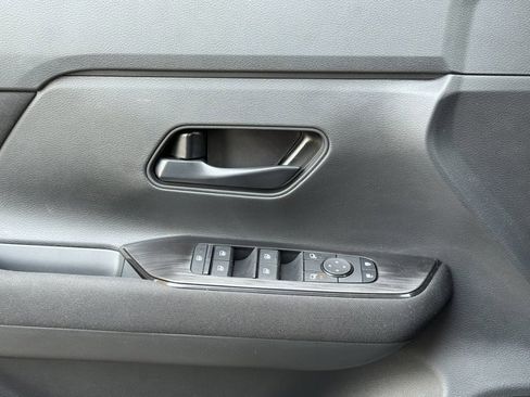 New 2026 Nissan Kicks S image 17