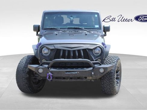 Used 2018 Jeep Wrangler Unlimited Sport S AWD/4WD image 2