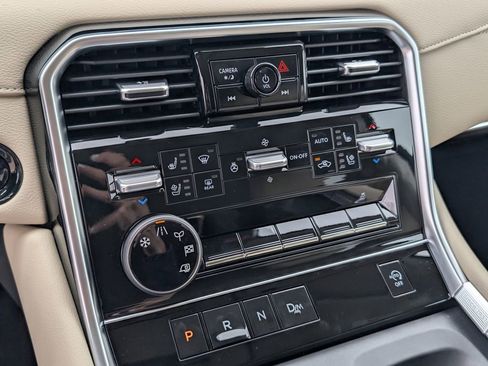 New 2026 Nissan Armada Platinum image 12