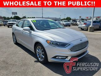 Used 2017 Ford Fusion SE w/ Fusion SE Technology Package image 1