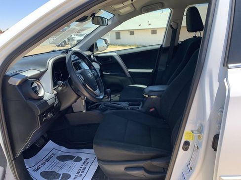Used 2018 Toyota RAV4 LE w/ All Weather Liner Package AWD/4WD image 18