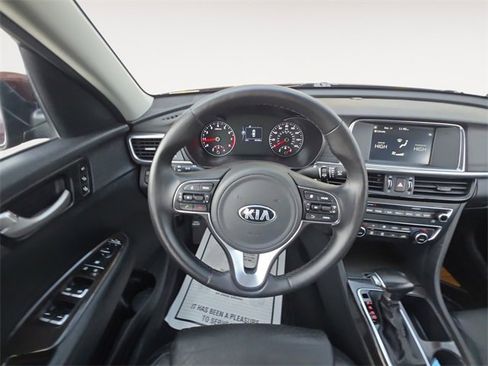 Used 2018 Kia Optima EX w/ Premium Package image 12