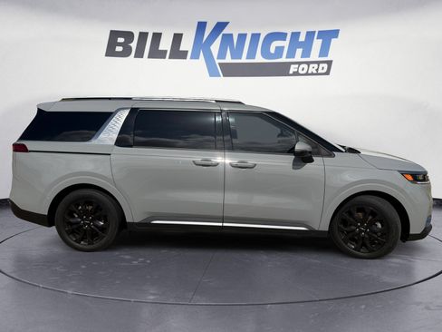 Used 2024 Kia Carnival SX Prestige FWD image 6