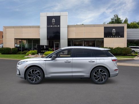 New 2024 Lincoln Corsair Grand Touring AWD/4WD image 4