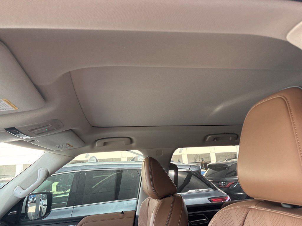 New 2027 INFINITI QX80 Luxe w/ Cargo Package RWD image 9