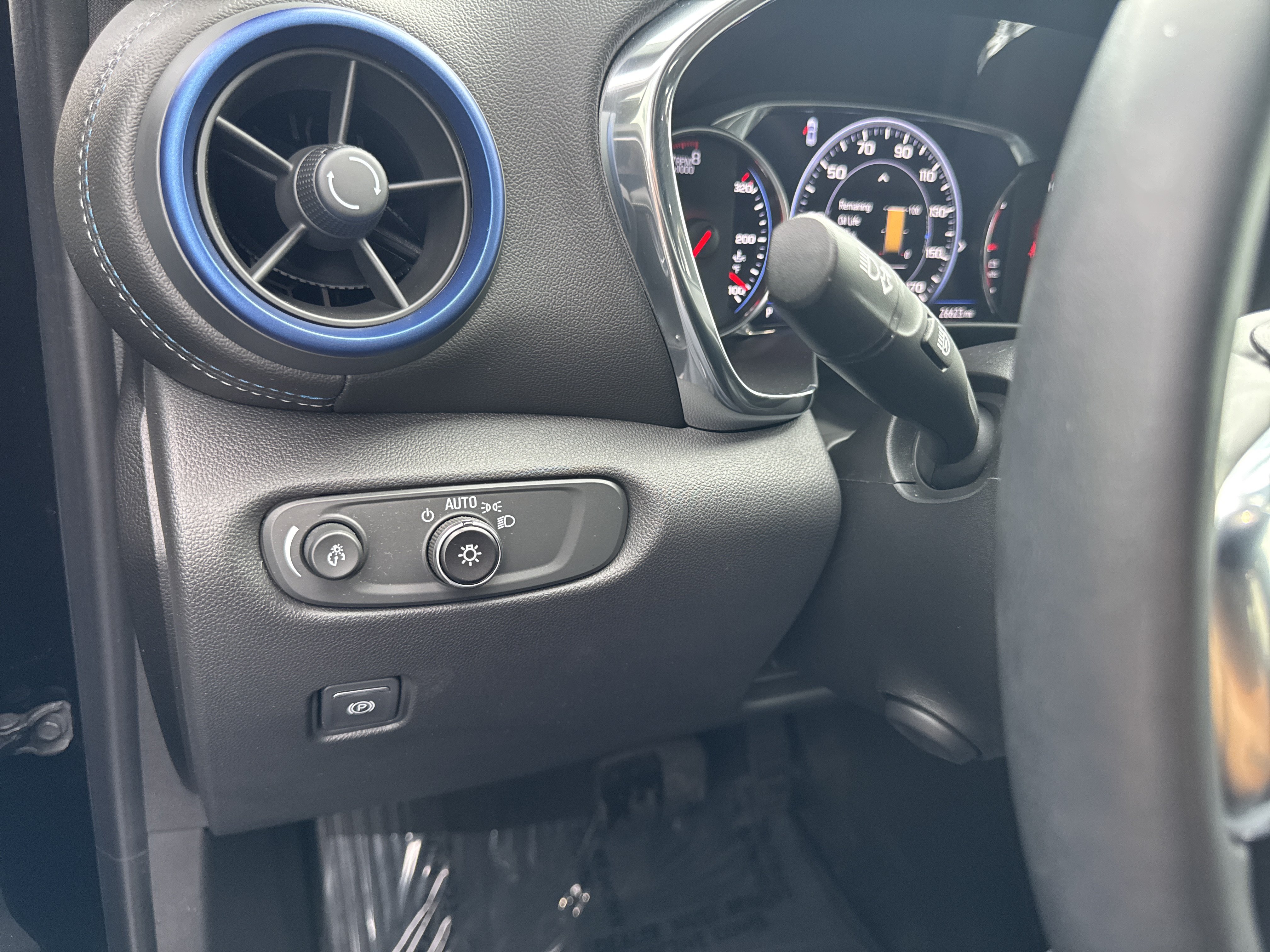 Used 2023 Chevrolet Blazer RS w/ Driver Confidence II Package FWD image 33