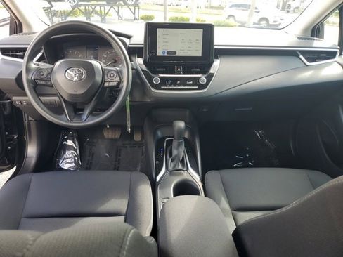 Used 2025 Toyota Corolla LE FWD image 14