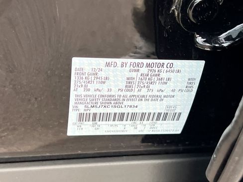 Used 2025 Lincoln Aviator Reserve image 30