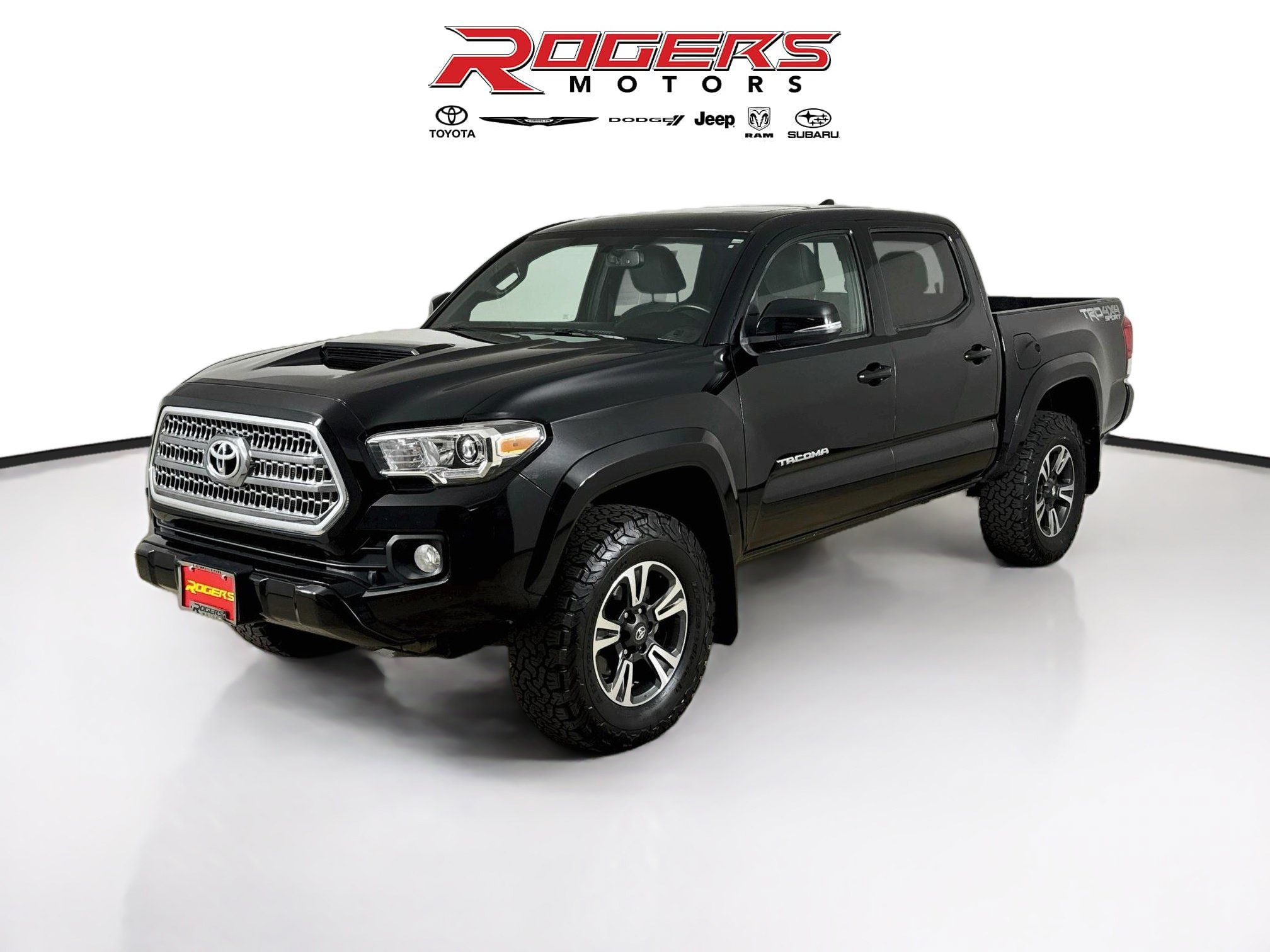Used 2017 Toyota Tacoma TRD Sport AWD/4WD image 8