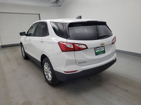 Used 2021 Chevrolet Equinox LS w/ LS Convenience Package AWD/4WD image 5