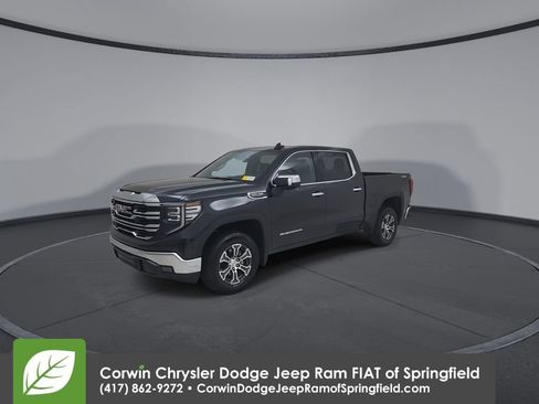 Used 2025 GMC Sierra 1500 SLT AWD/4WD image 7