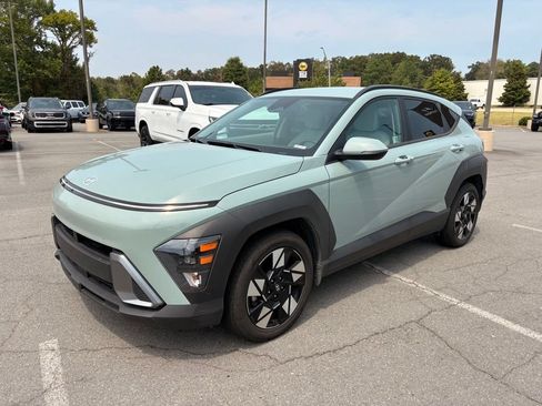 Certified 2025 Hyundai Kona SEL FWD image 3