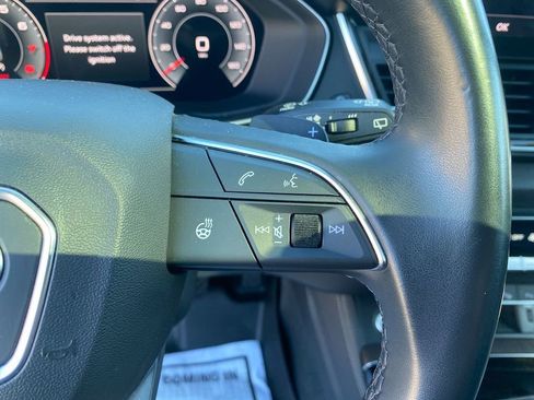 Used 2021 Audi Q5 Prestige w/ Prestige Package image 17