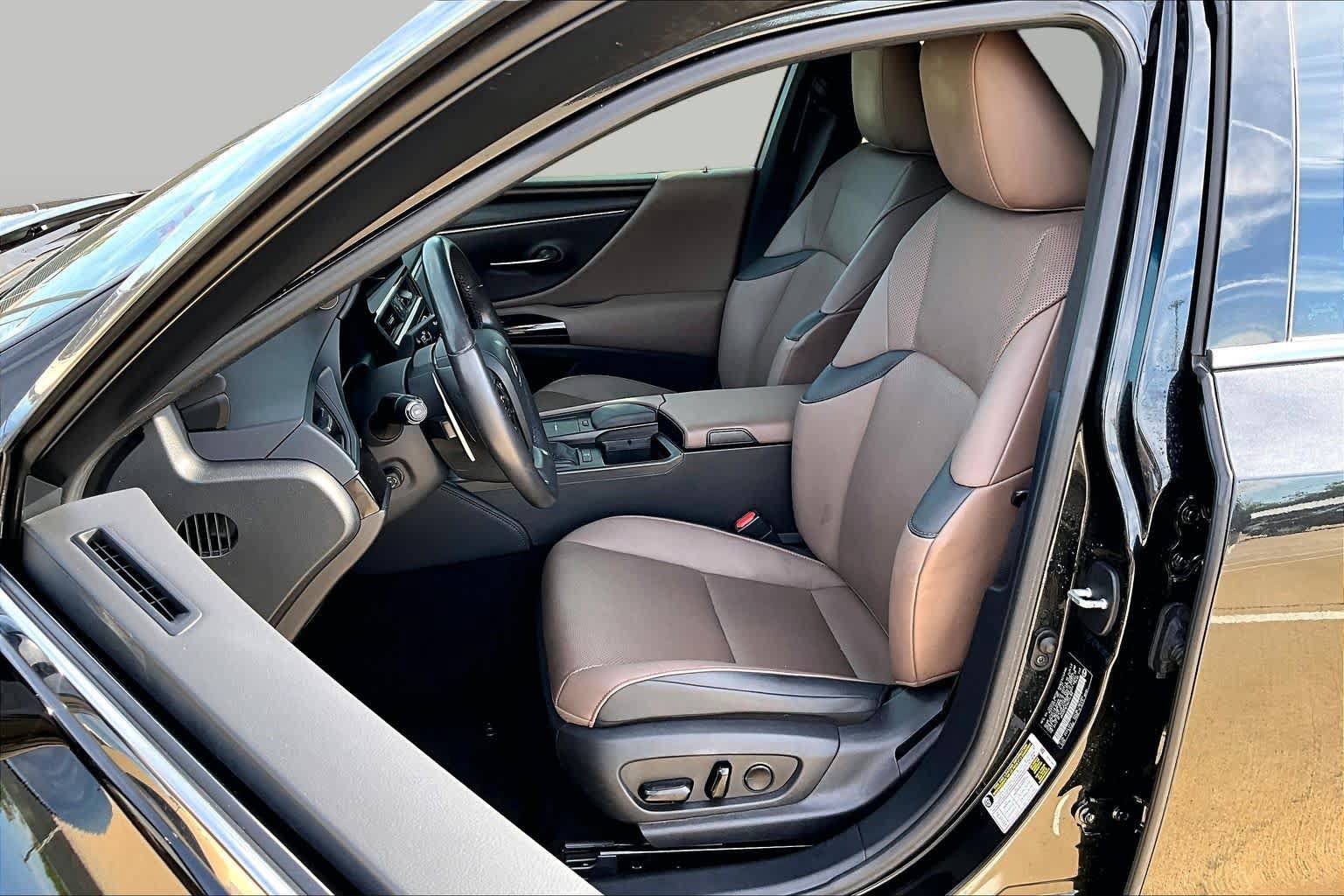 Certified 2022 Lexus ES 350 w/ Premium Package FWD image 8