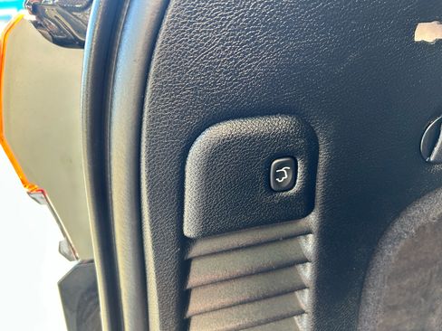 Used 2018 Jeep Grand Cherokee Limited image 24