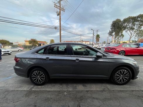 Used 2021 Volkswagen Jetta S image 4