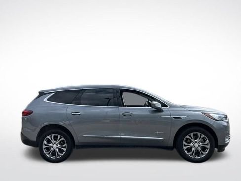 Used 2019 Buick Enclave Avenir w/ Avenir Technology Package AWD/4WD image 18