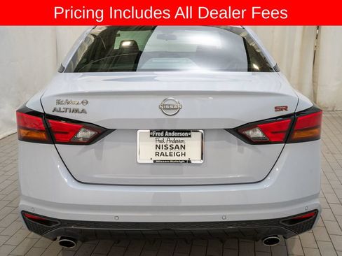 Certified 2024 Nissan Altima 2.5 SR FWD image 4