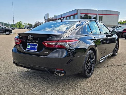 Used 2022 Toyota Camry XSE w/ Cold Weather Package FWD image 6