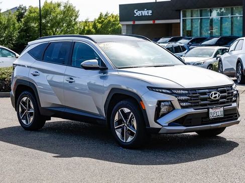 Used 2025 Hyundai Tucson SEL AWD/4WD image 6