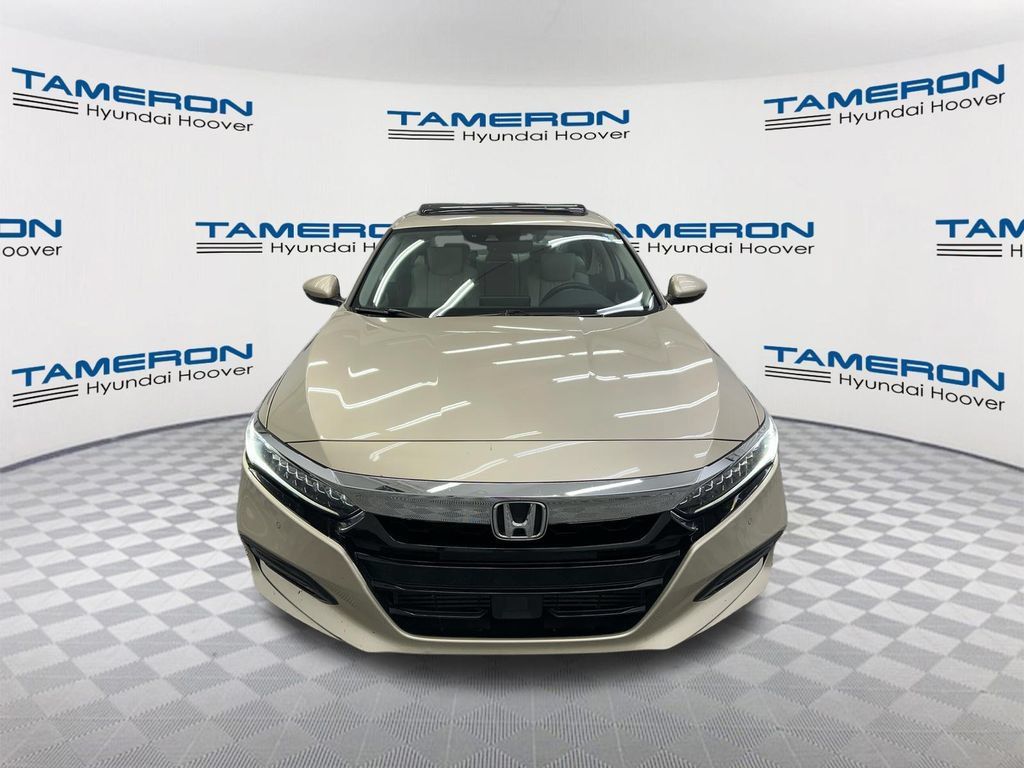 Used 2018 Honda Accord Touring image 8