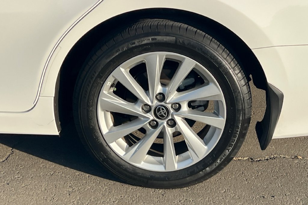 Certified 2024 Toyota Camry LE FWD image 5