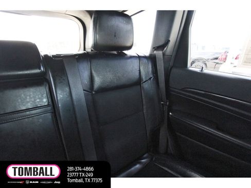 Used 2021 Jeep Grand Cherokee Laredo X image 12