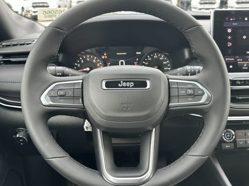 New 2026 Jeep Compass Latitude image 23