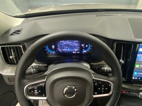 Used 2025 Volvo XC60 B5 Plus AWD/4WD image 15