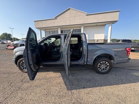 Used 2020 Ford F150 XLT w/ Equipment Group 302A Luxury AWD/4WD image 4