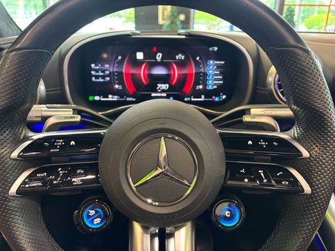 Used 2022 Mercedes-Benz SL 55 AMG 4MATIC image 27
