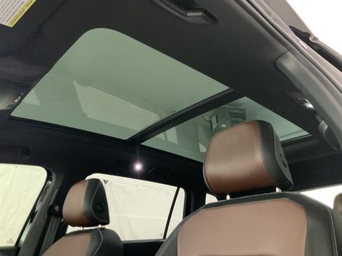 Used 2024 Volkswagen Tiguan SEL R-Line AWD/4WD image 56