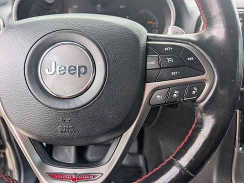 Used 2020 Jeep Grand Cherokee Trailhawk w/ Trailhawk Luxury Group AWD/4WD image 14