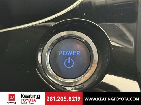 Used 2017 Toyota Prius Four image 28