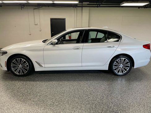 Used 2017 BMW 530i xDrive AWD/4WD image 10