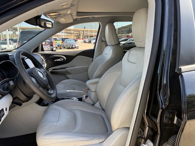 Used 2022 Jeep Cherokee Limited AWD/4WD image 28