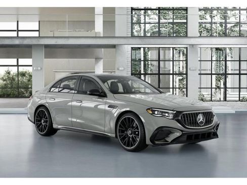 Used 2026 Mercedes-Benz E 53 AMG e 4MATIC Sedan image 11