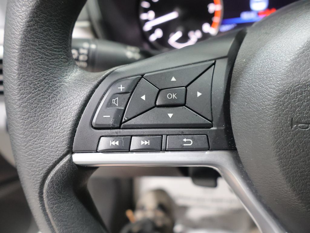 Used 2025 Nissan Altima 2.5 SV AWD/4WD image 33
