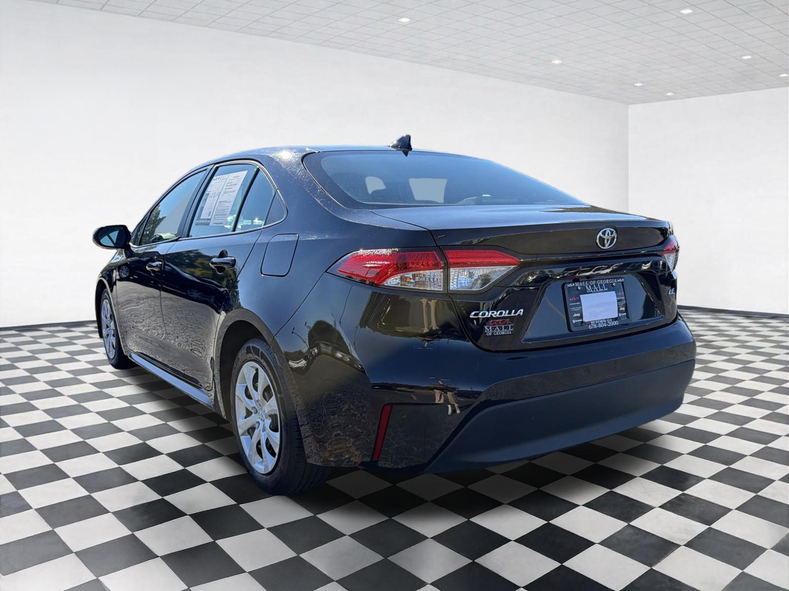 Used 2024 Toyota Corolla LE FWD image 8