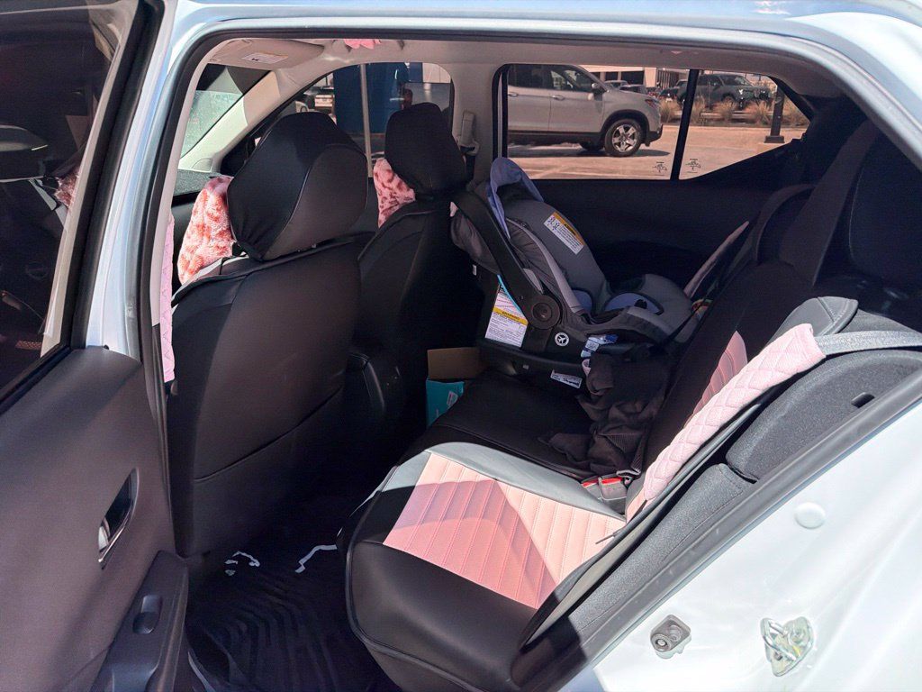 Used 2024 Nissan Kicks SV FWD image 24