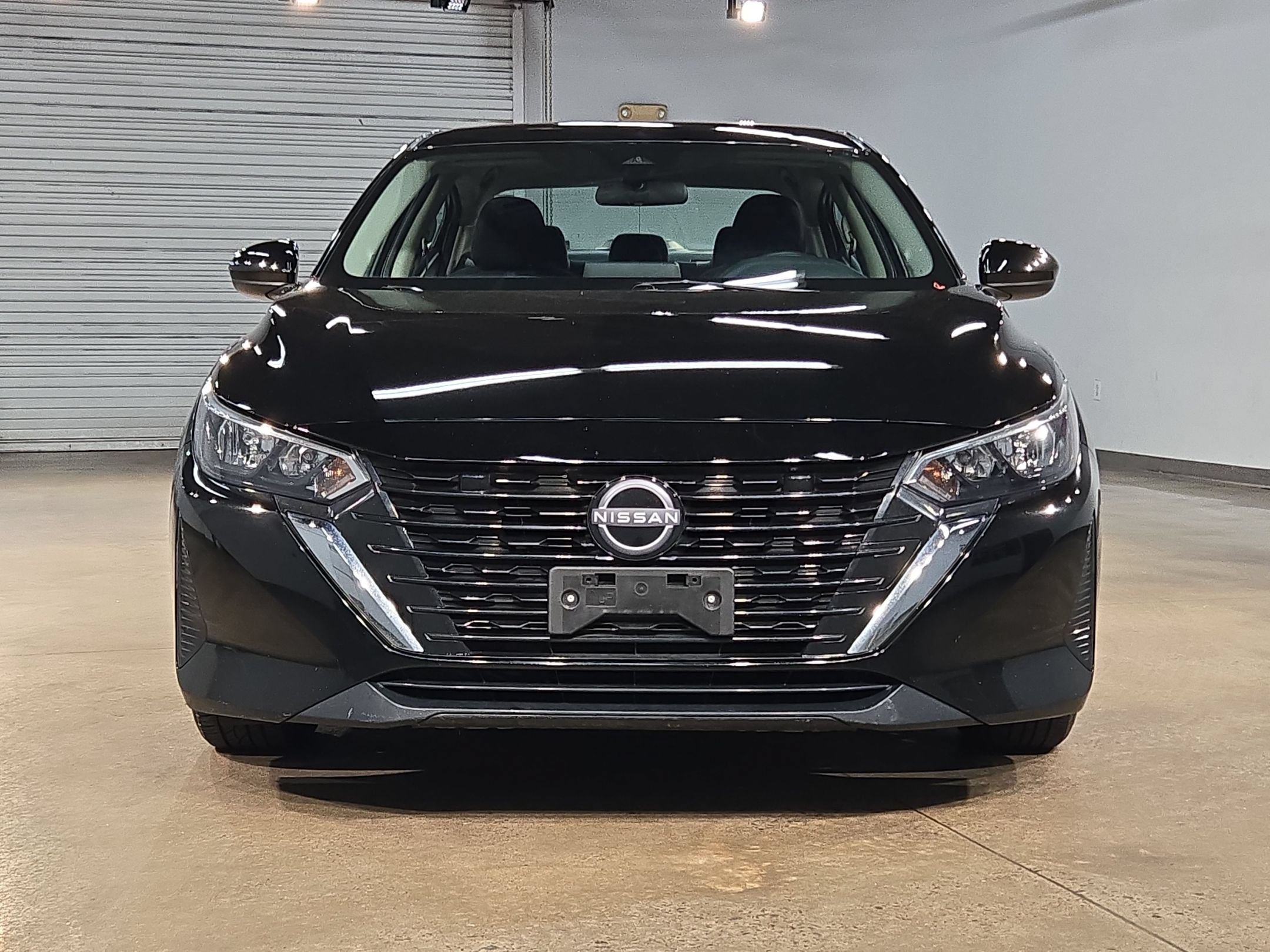 Used 2024 Nissan Sentra SV FWD image 2