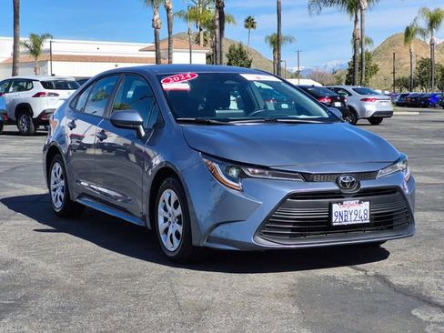 Used 2024 Toyota Corolla LE image 3