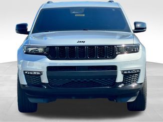 Used 2024 Jeep Grand Cherokee L Limited w/ Black Appearance Package AWD/4WD video 2
