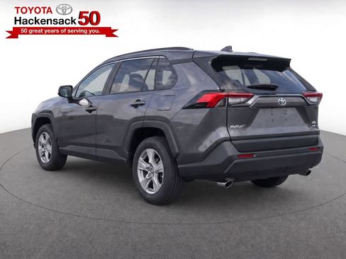 Used 2022 Toyota RAV4 XLE w/ Convenience Package AWD/4WD image 3