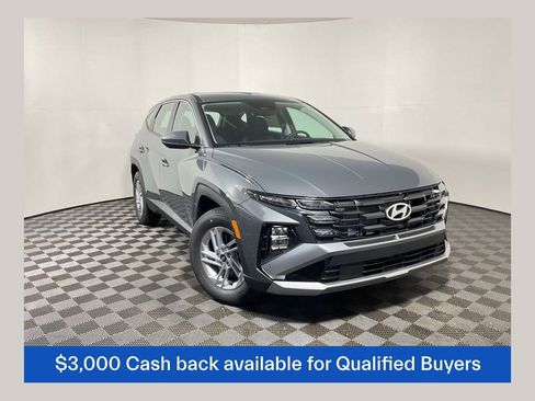 New 2026 Hyundai Tucson SE image 1