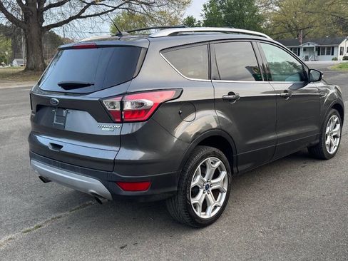 Used 2017 Ford Escape Titanium image 8