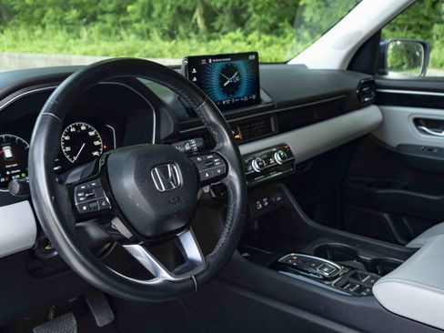 Used 2023 Honda Pilot EX-L image 16