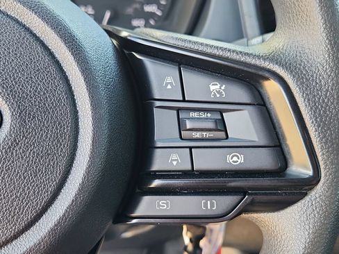 Used 2025 Subaru Forester AWD/4WD image 17
