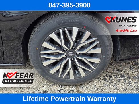 Used 2024 Nissan Altima 2.5 SV image 12